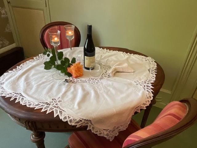 Manoir Tour Carree Bed and Breakfast in Loudun