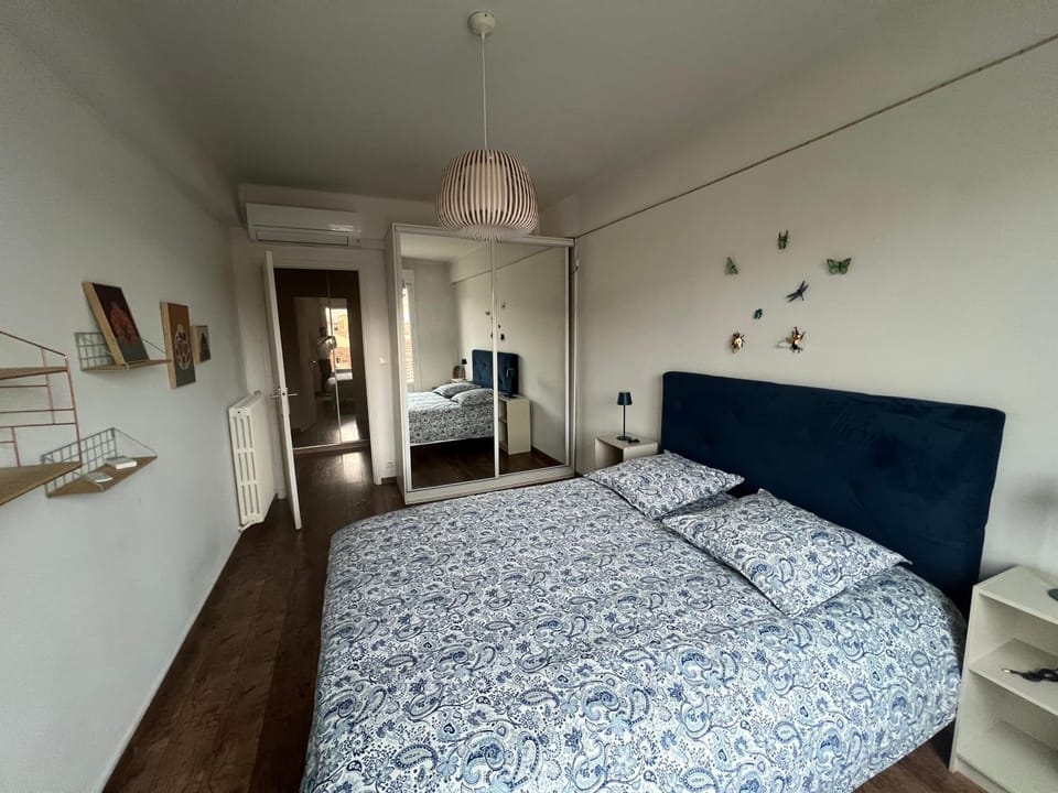 Bed, Photo of the whole room, Bedroom, towels, wardrobe, air conditioner