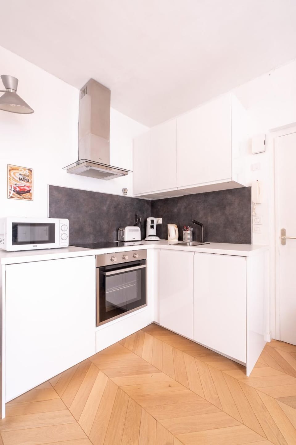Bright Duplex Train Station & City Center within Walking Distance Quiet Apartment in Rennes
