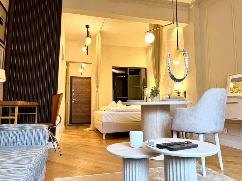 Kitchen or kitchenette, Living room, Seating area, Dining area, wardrobe