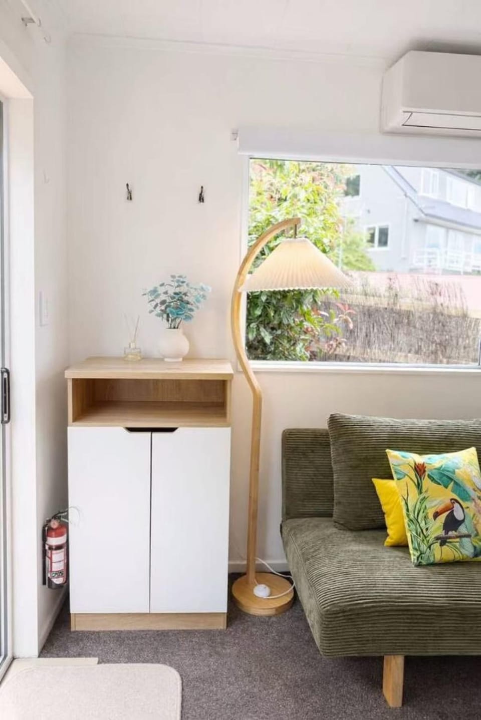 Lake & Mountain Views, cozy 2BR Home House in Queenstown