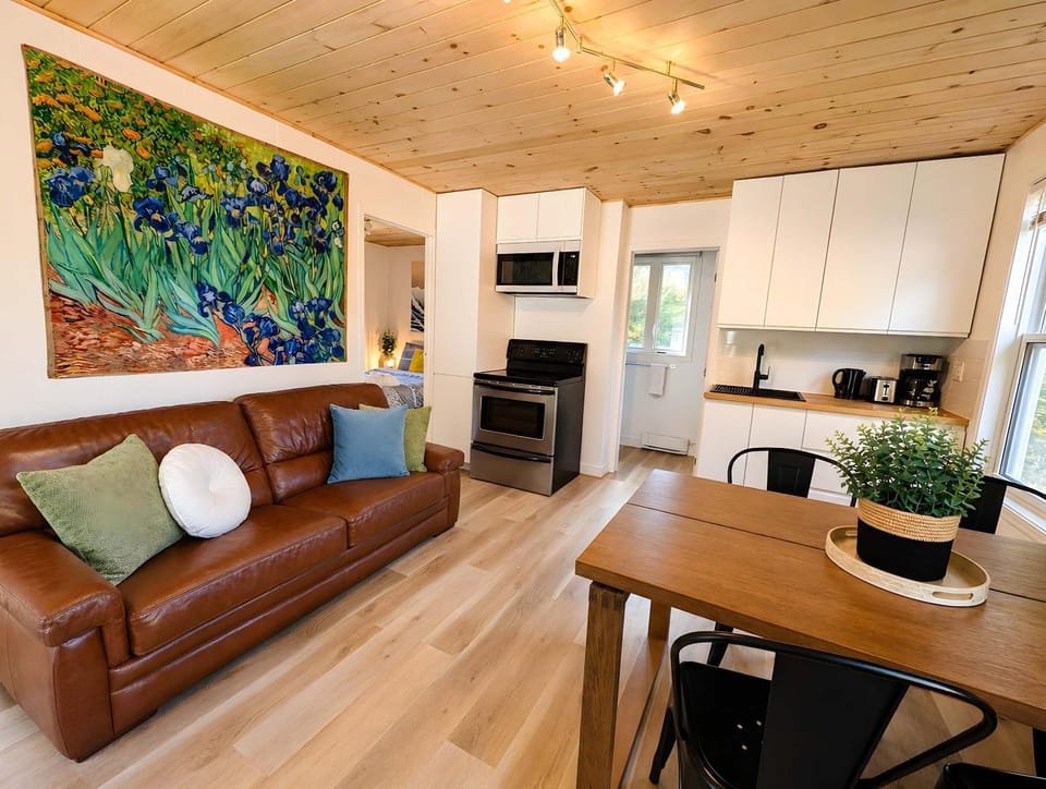 Outdoor Getaway Mont-Ste-Anne and Massif Chalet in Quebec