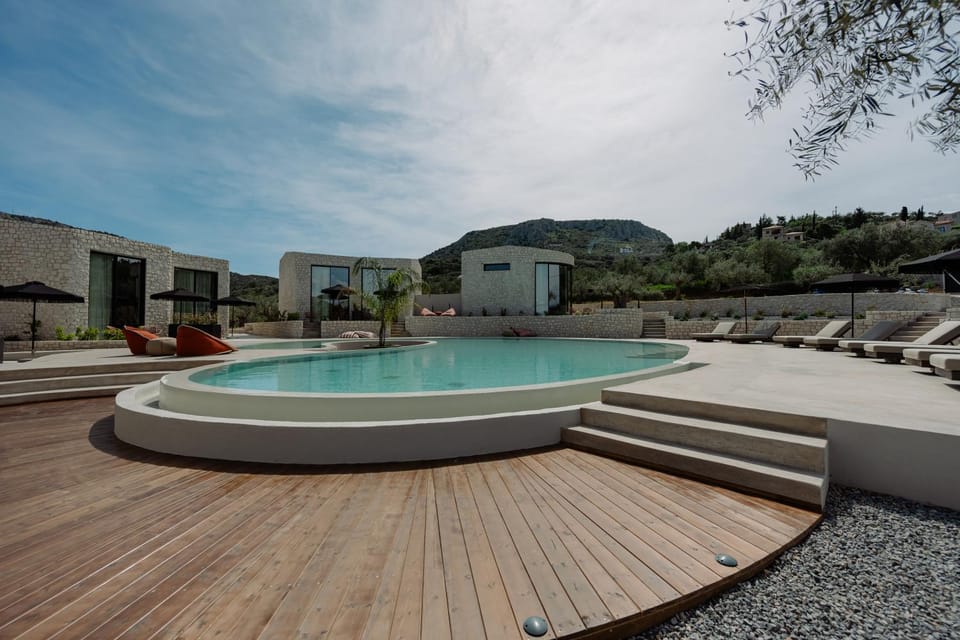 Property building, Swimming pool