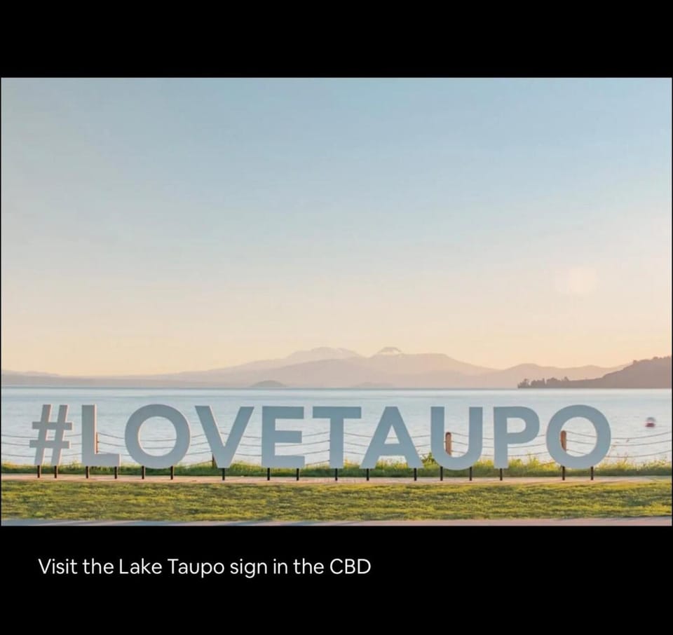 Private Luxury on Blue Dun Bed and Breakfast in Taupo
