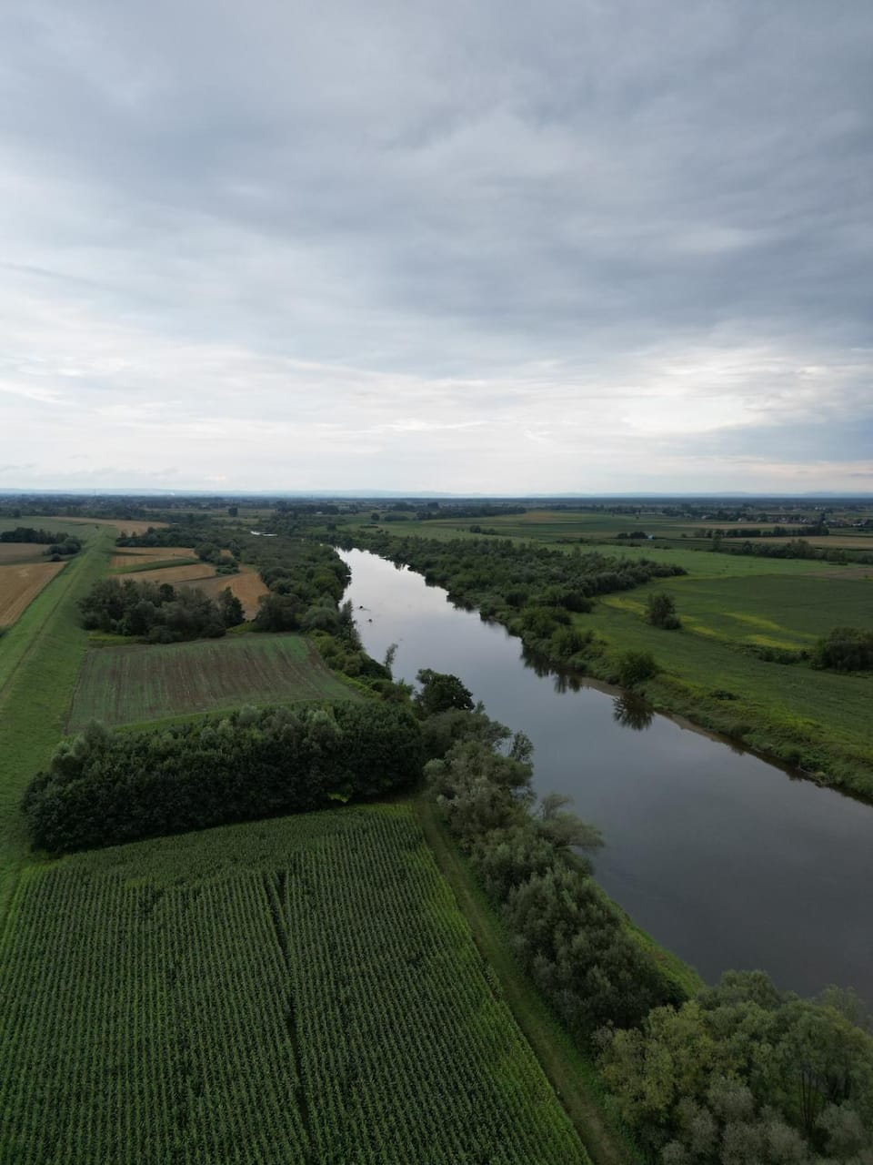 Bird's eye view, River view