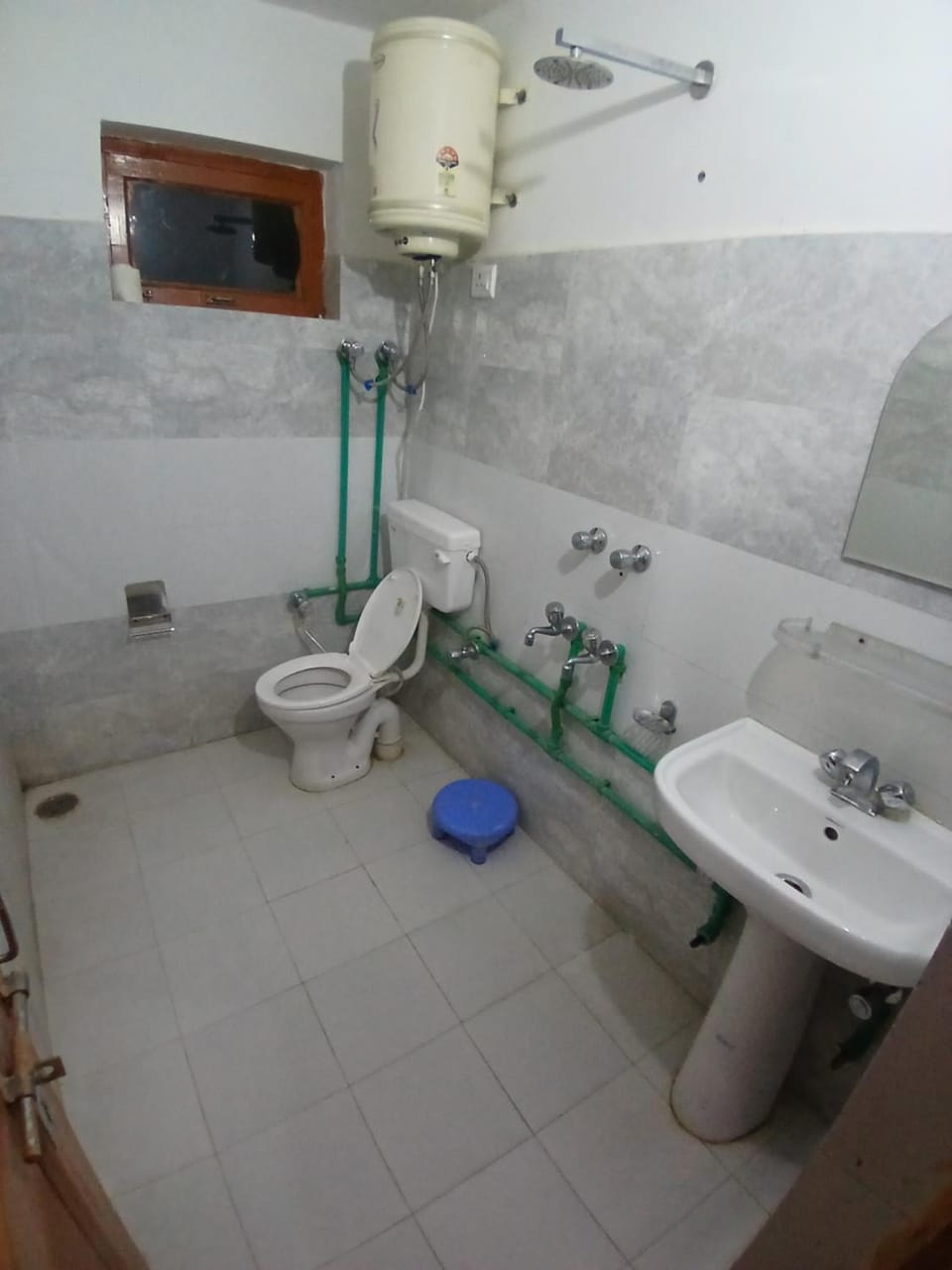 Shower, Bathroom, towels