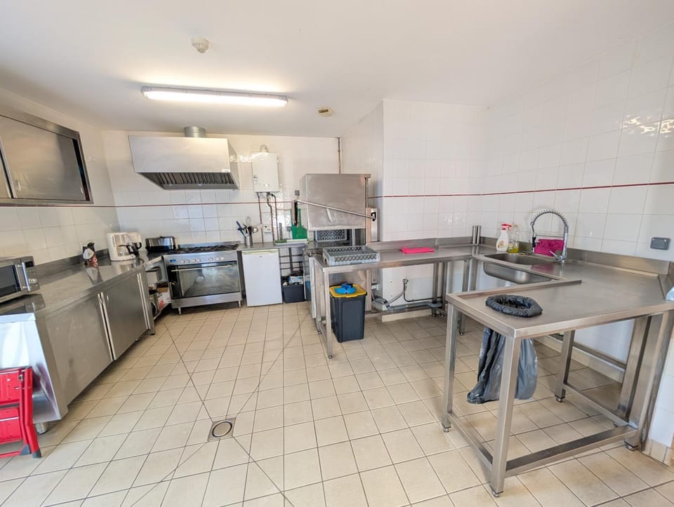 Communal kitchen, kitchen