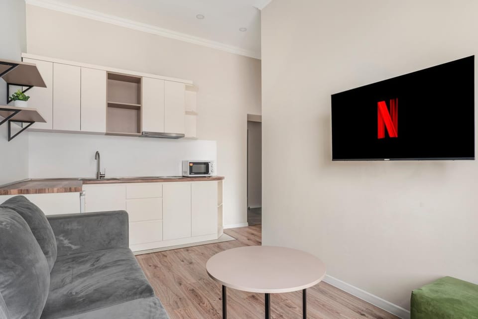 Kitchen or kitchenette, Seating area