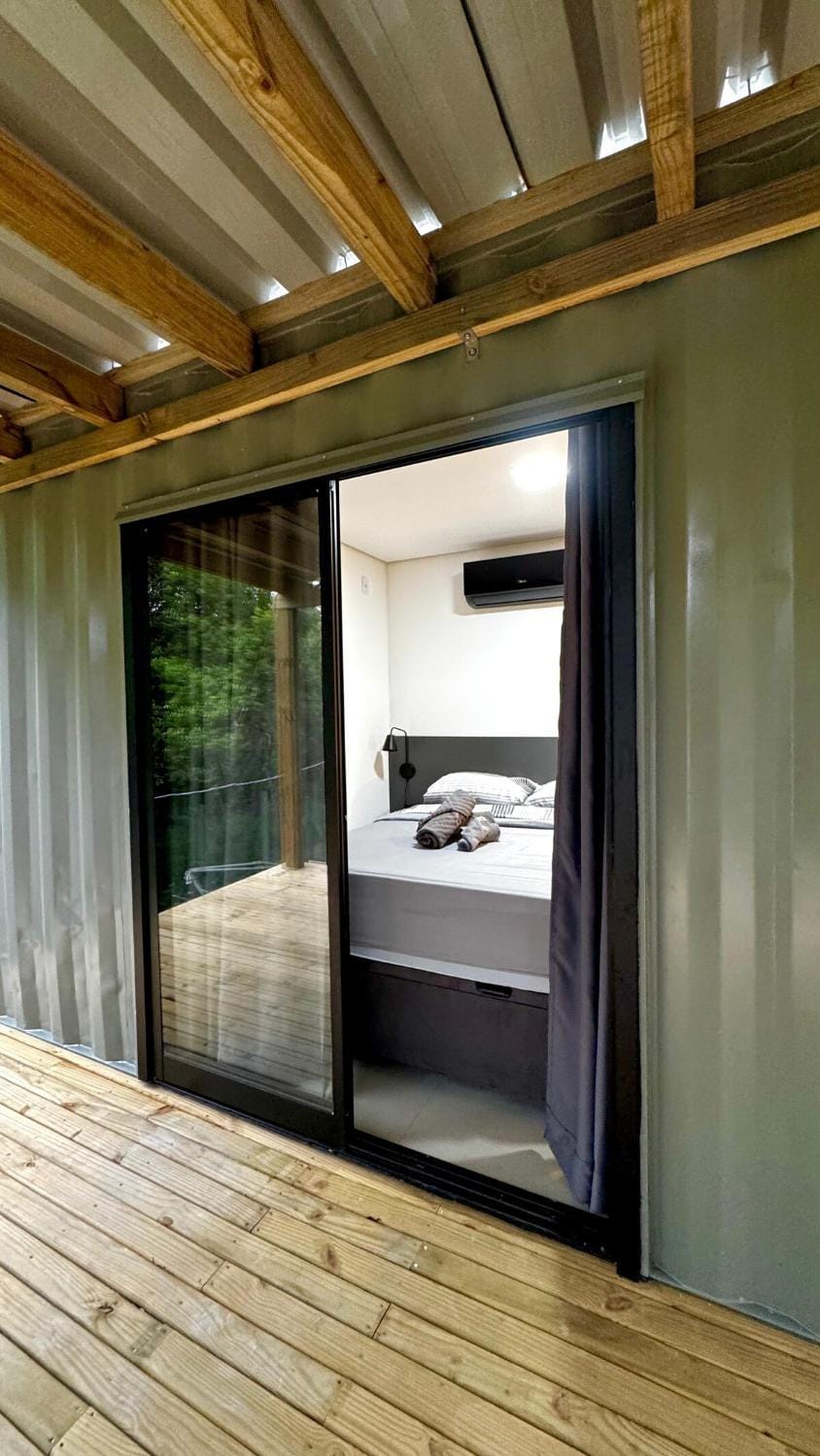 Container Floripa House in Florianopolis