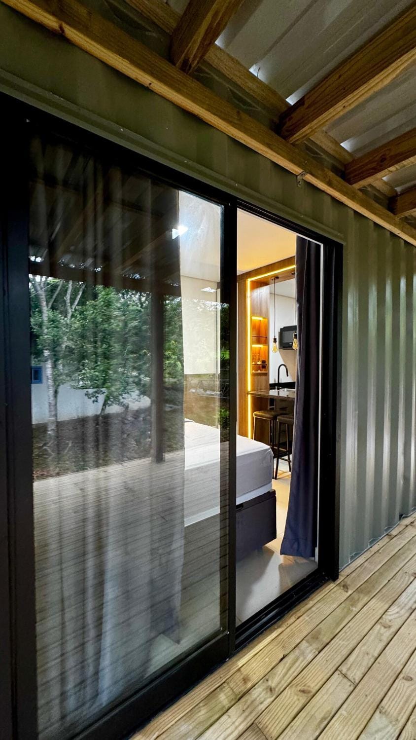 Container Floripa House in Florianopolis