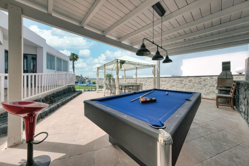 Off site, Billiard, Game Room