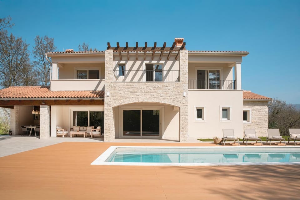 Property building, Swimming pool