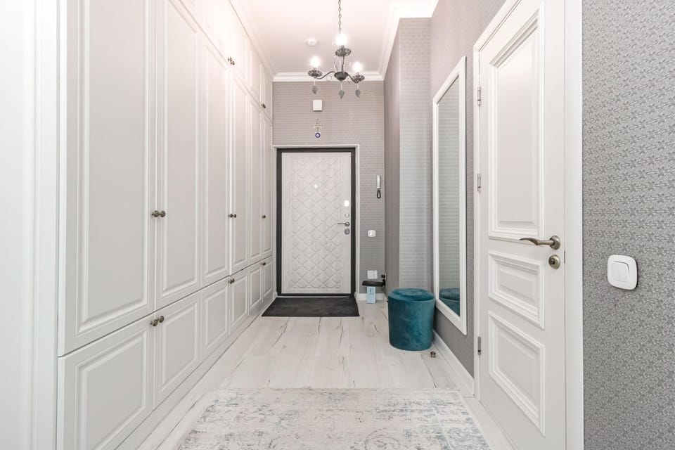Three-room apartment near the Botanical Garden Apartment in Kazakhstan