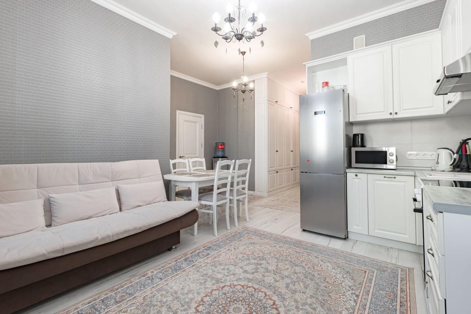Three-room apartment near the Botanical Garden Apartment in Kazakhstan