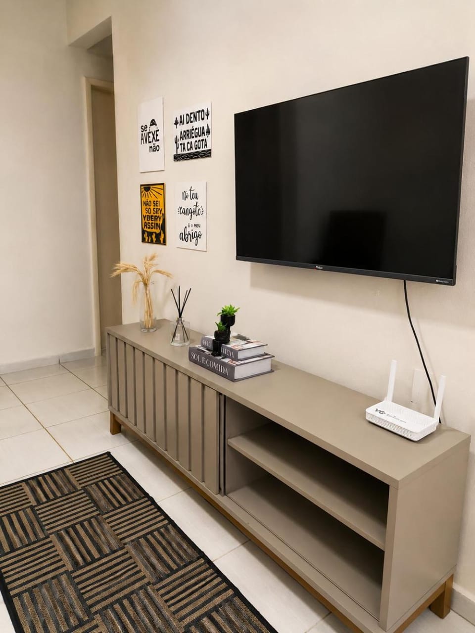 Communal lounge/ TV room, TV and multimedia, Evening entertainment