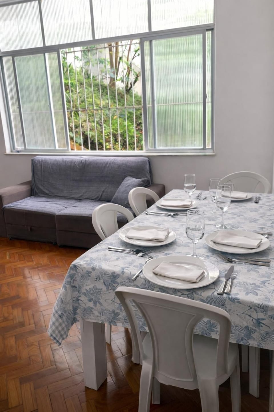 Simples e Econômico ao lado da Barra e da UFBA - Com Ar Condicionado Apartment in Salvador