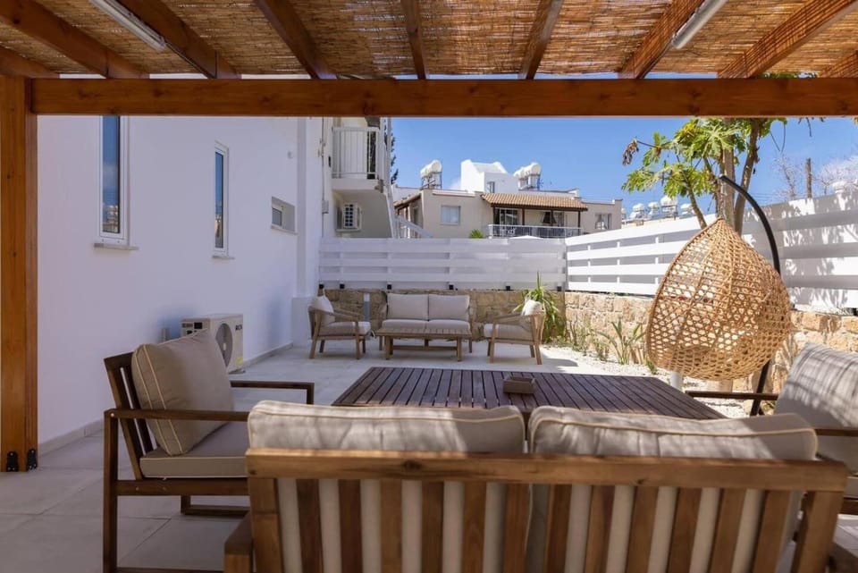 Bali-style One Bedroom Apt | Lighthouse Beach Apartment in Paphos