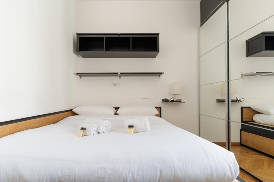 Bocconi Porta Romana Accogliente Bilocale Apartment in Milan