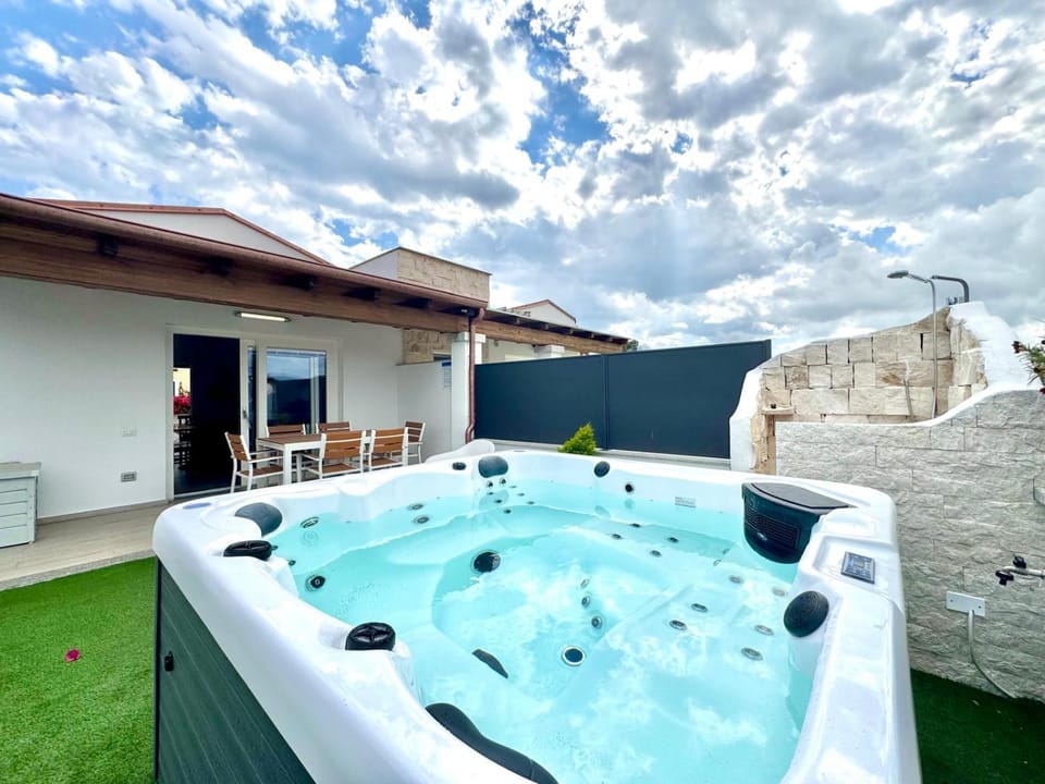 Hot Tub