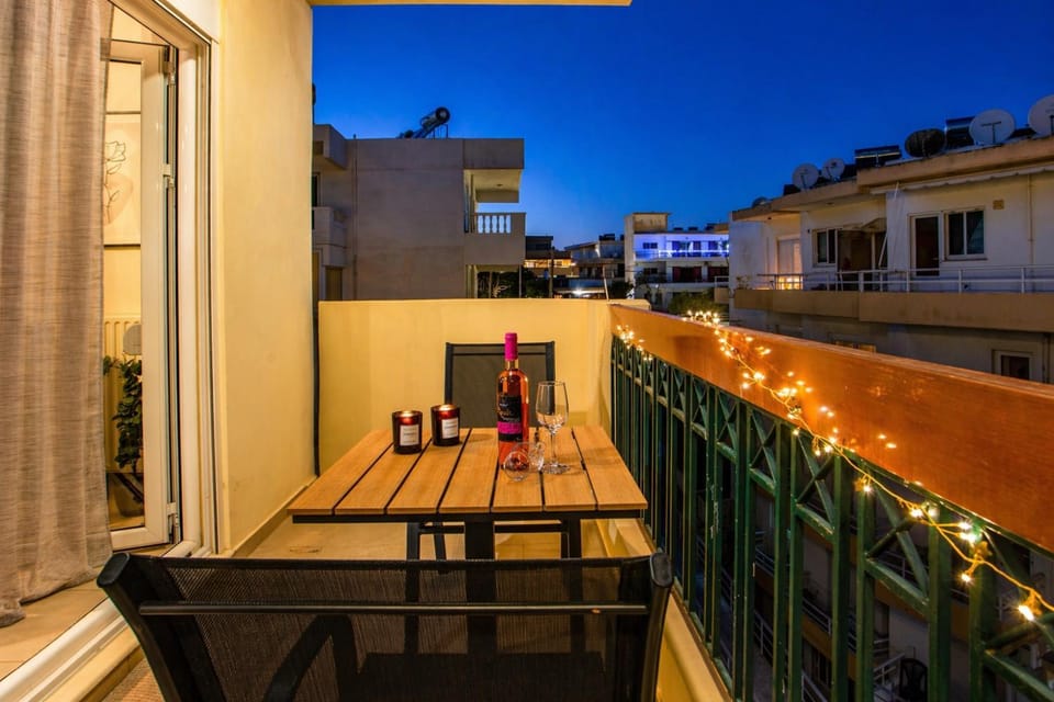 Property building, View (from property/room), Balcony/Terrace