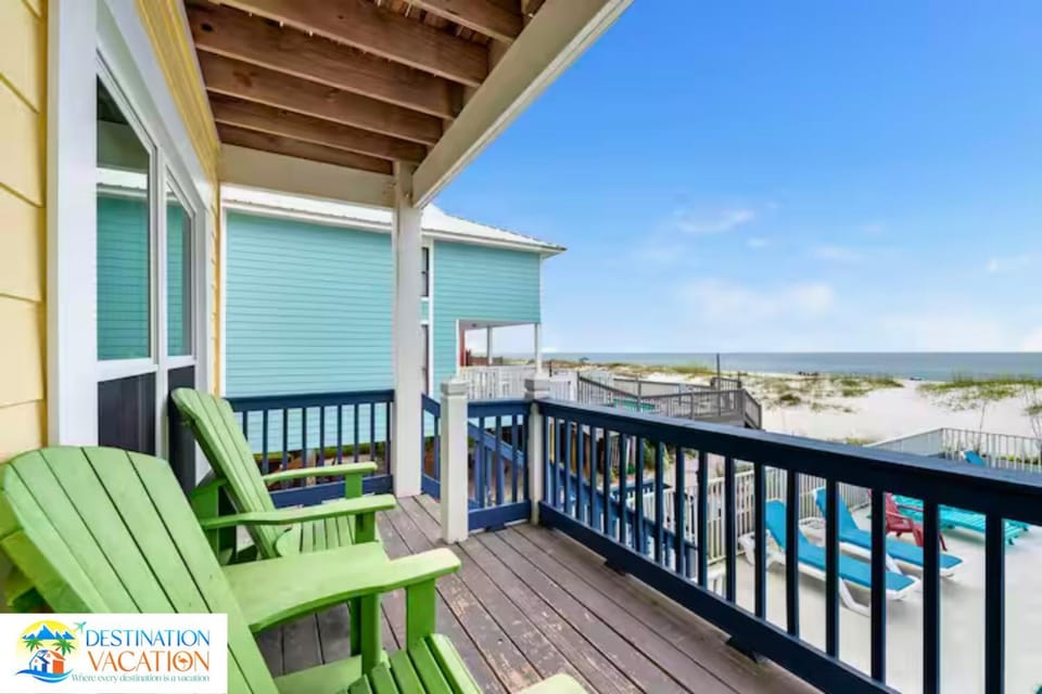 Oceanfront Escape 5BR Beach House w Pool for 12 Apartment in West Beach