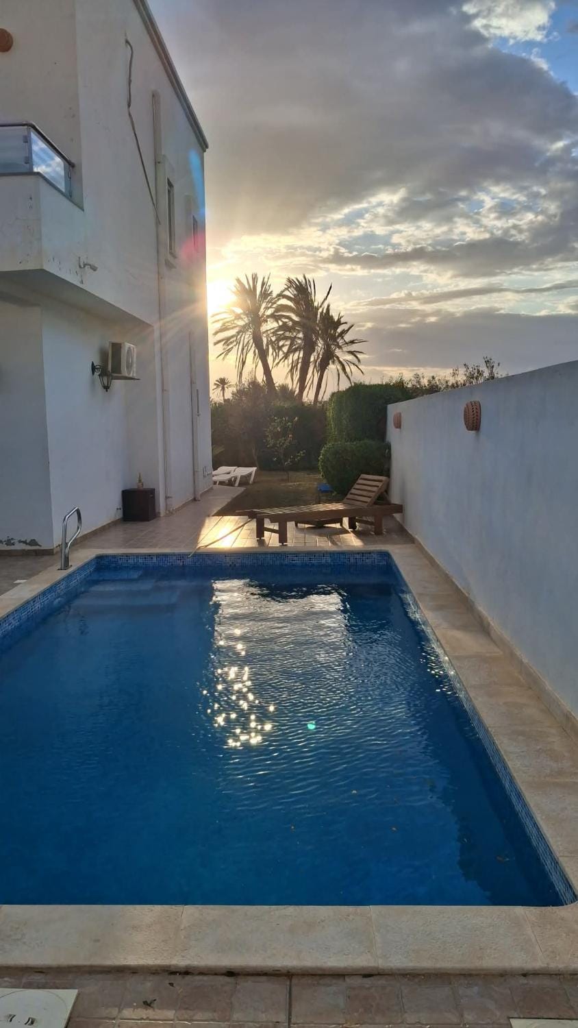 Swimming pool