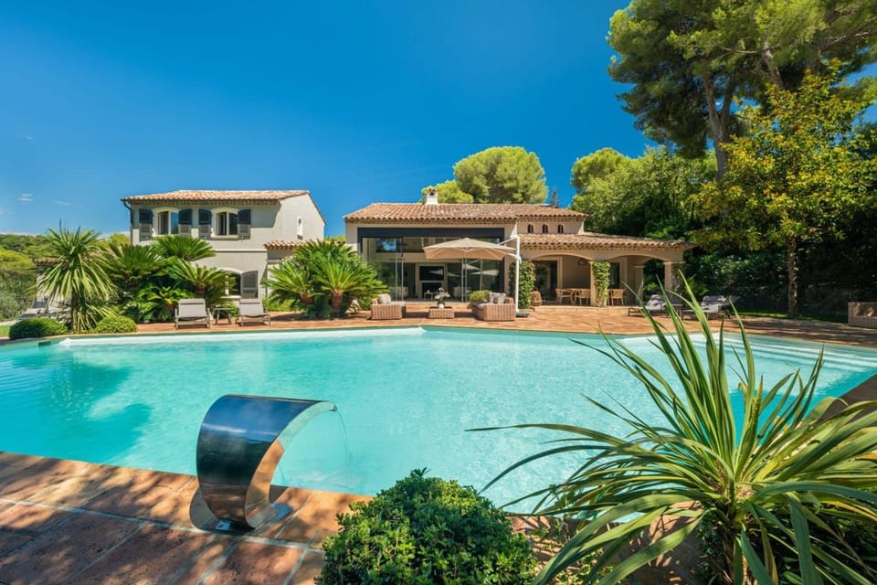 REF 2194 - Exceptional Villa in Mougins Villa in Mougins