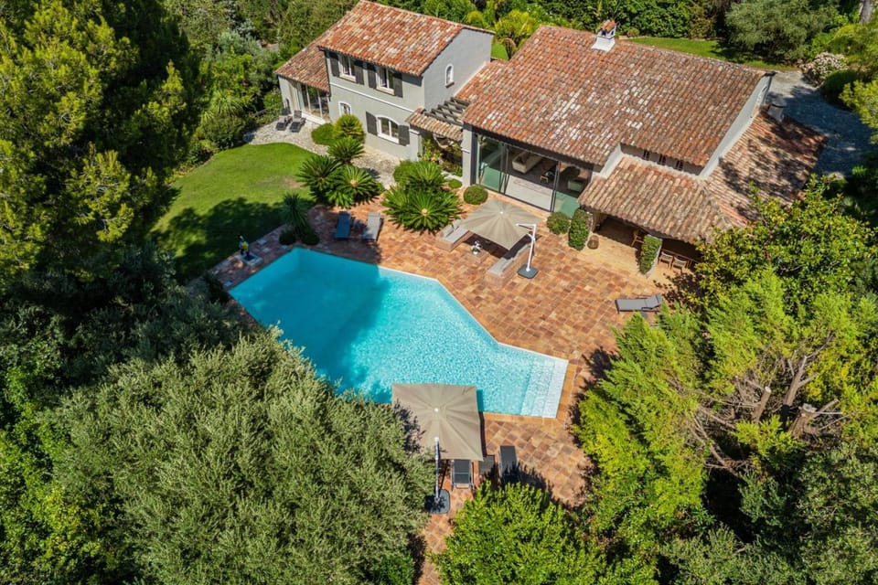 REF 2194 - Exceptional Villa in Mougins Villa in Mougins
