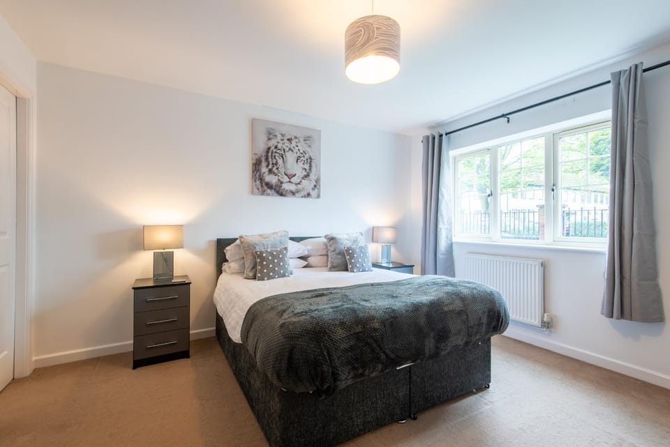 No12, 2 Bed Apartment, sleeps 4 Apartment in Mansfield