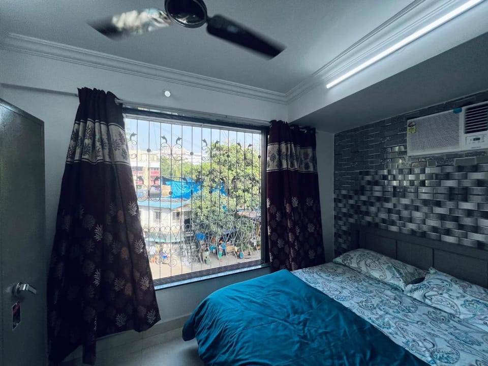 Bedroom, air conditioner