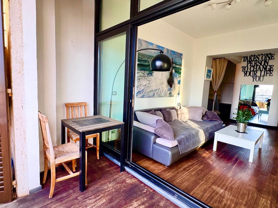 Balcony/Terrace, Balcony/Terrace