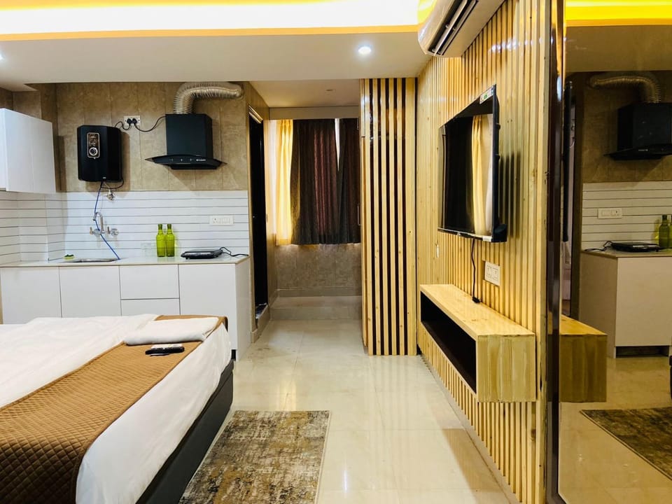 The Warmwood Studio Apartment in Dehradun