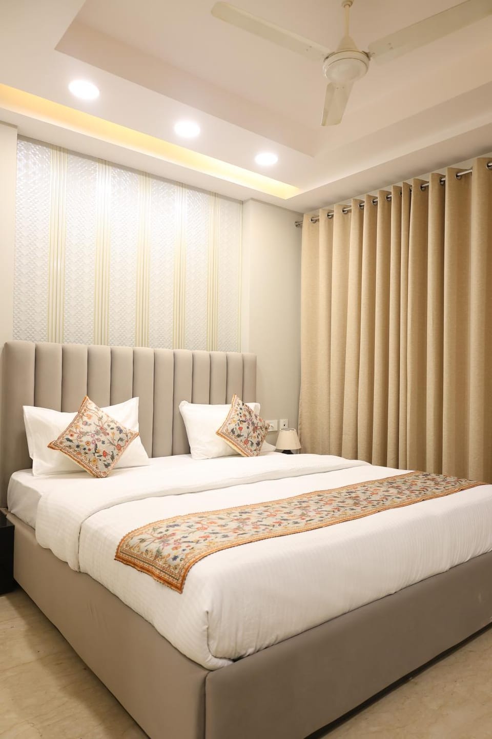 Auraa Suites Vacation rental in New Delhi