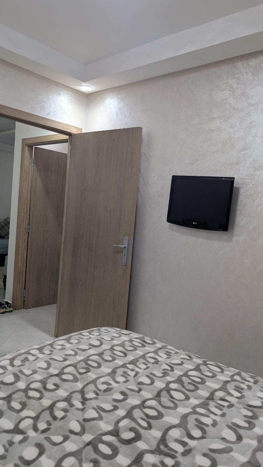 TV and multimedia, Photo of the whole room, Bedroom, wardrobe