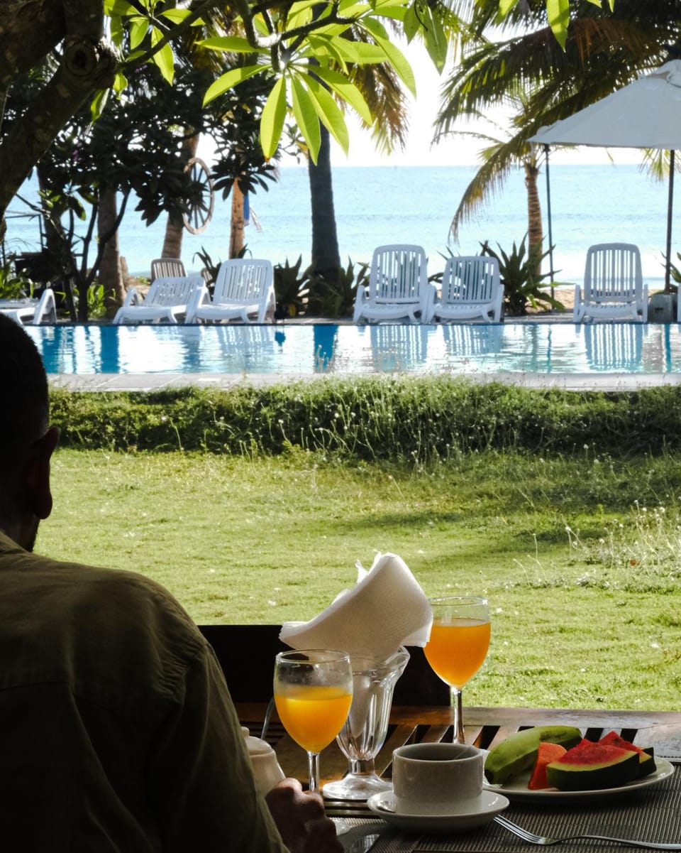 View (from property/room), Dining area, Sea view