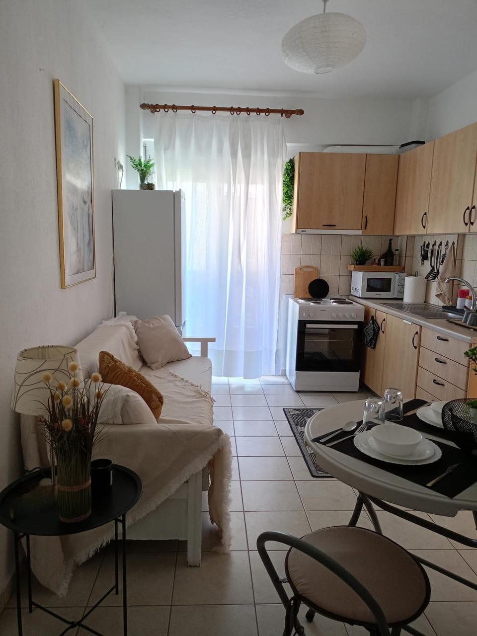 Living room, oven