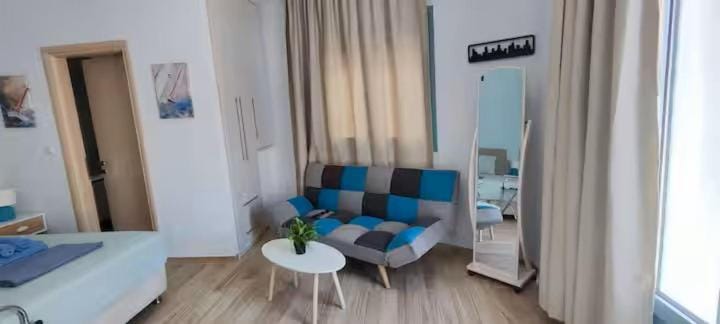Modern accomodations 2 in center of Skiathos House in Skiathos