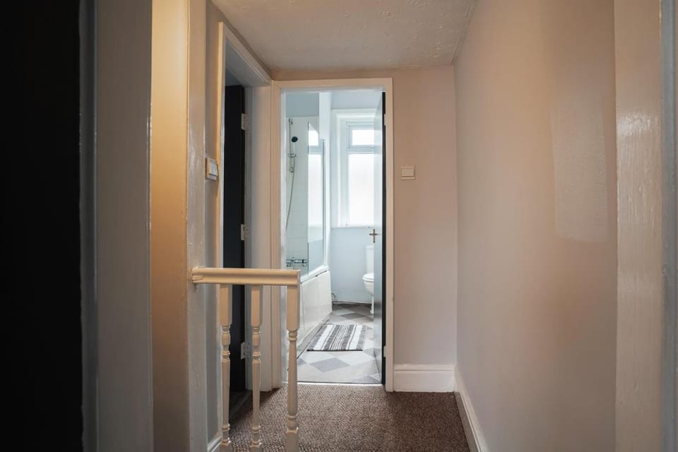Romney Retreat Salford Manchester Edge House in Salford