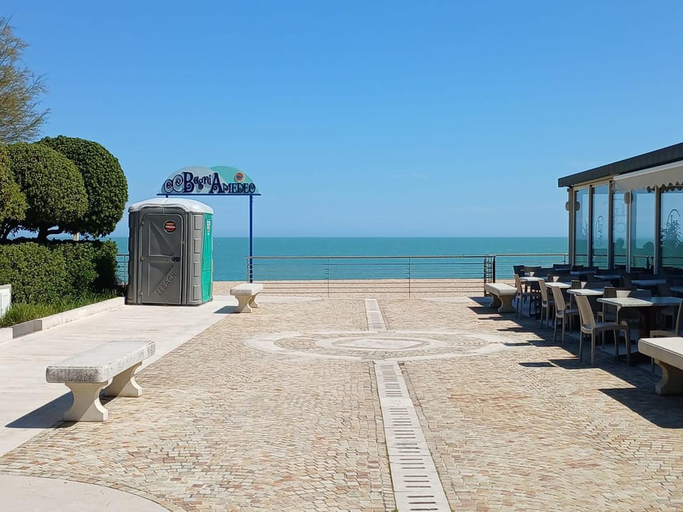 M458 - Marcelli, incantevole cielo-terra fronte mare Apartment in Marcelli