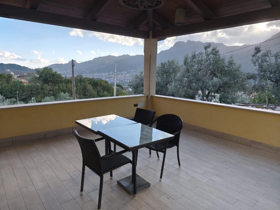 Property building, Balcony/Terrace