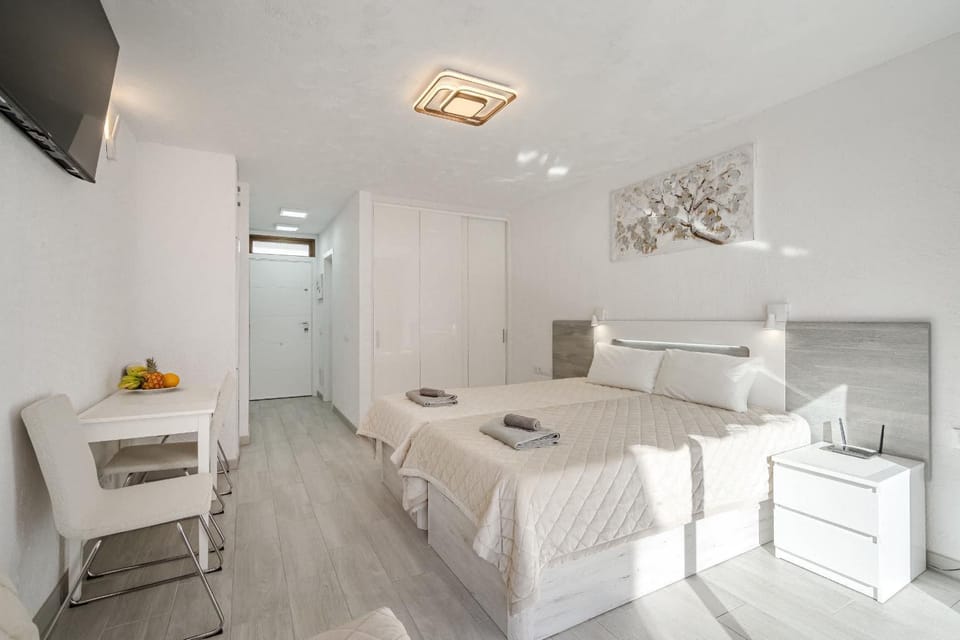 Olympia 4 - Studio Apartment in Costa Adeje