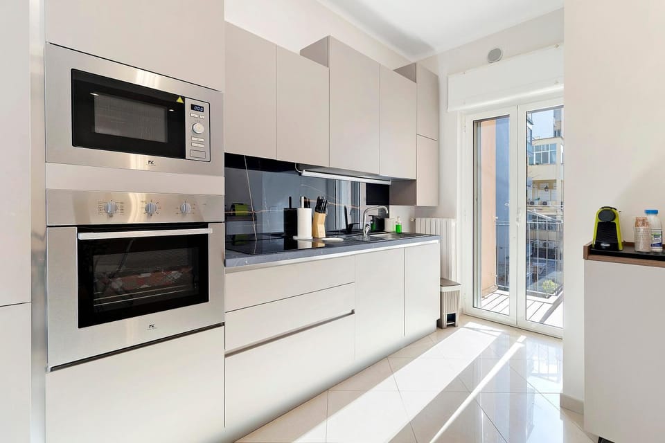 Abbrescia 10 Apartment in Bari