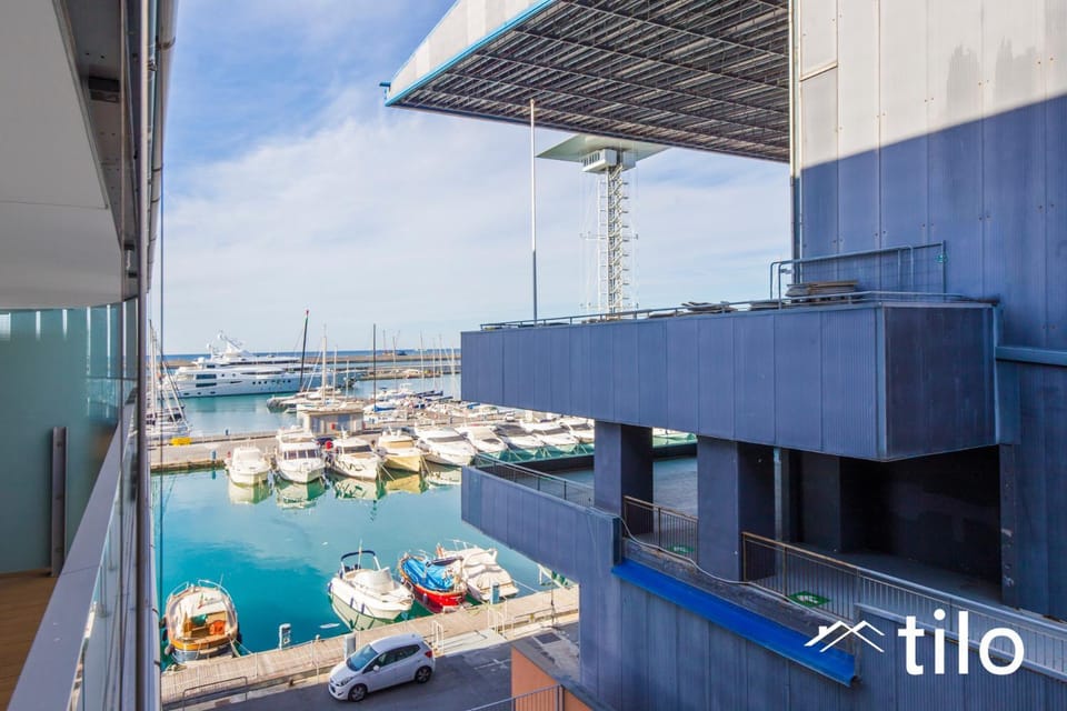 Day, Natural landscape, Activities, View (from property/room), Balcony/Terrace, Pool view, Sea view, Swimming pool