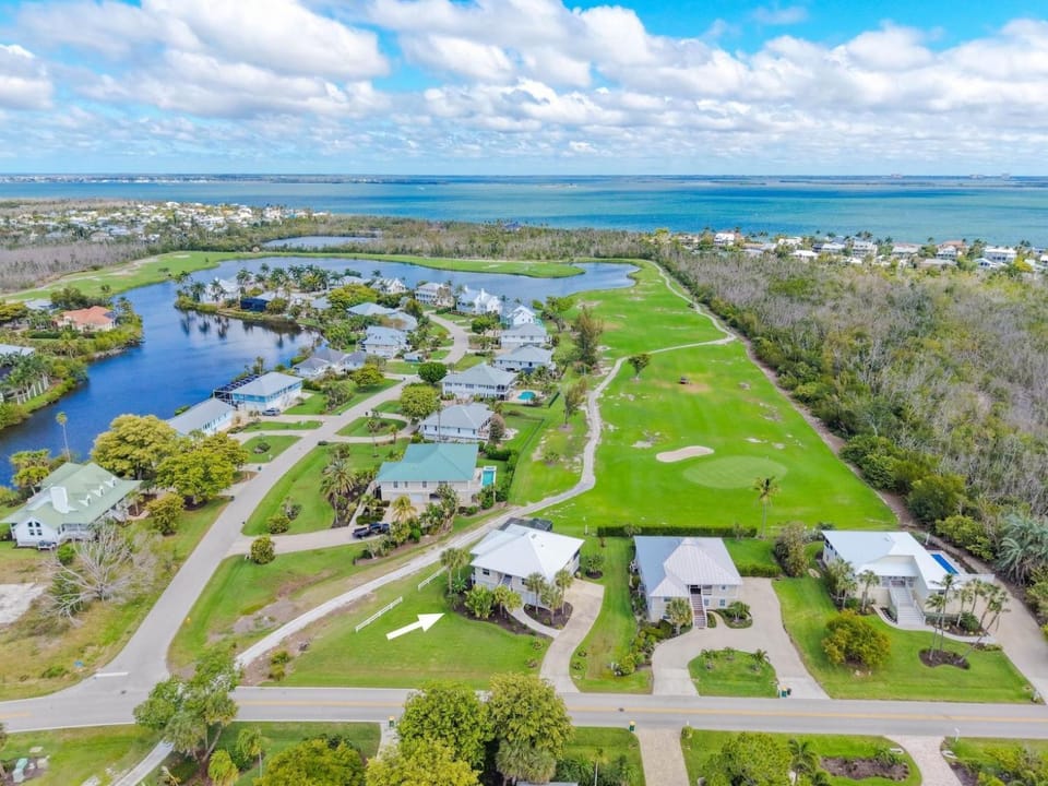 Seaside Links House in Sanibel Island