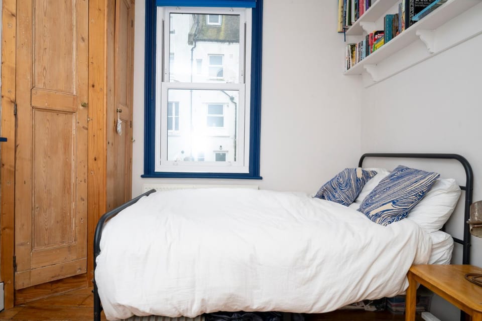 Modern 3BDR Retreat Near Beach And City Centre Apartment in Brighton