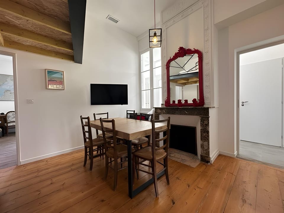 Property building, Living room
