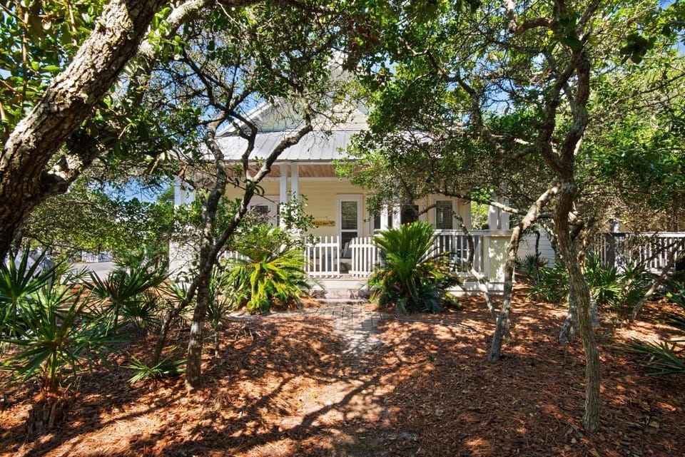 Starbright House in Seacrest