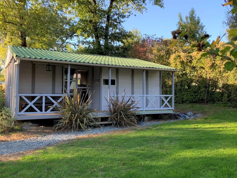 Chalet, 6 pers. - Terrasse au Plan d'Eau - API-1-52-2128 Campground/ 
RV Resort in Nouvelle-Aquitaine