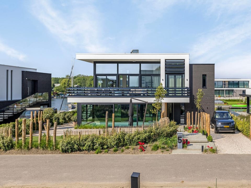 Property building, Summer