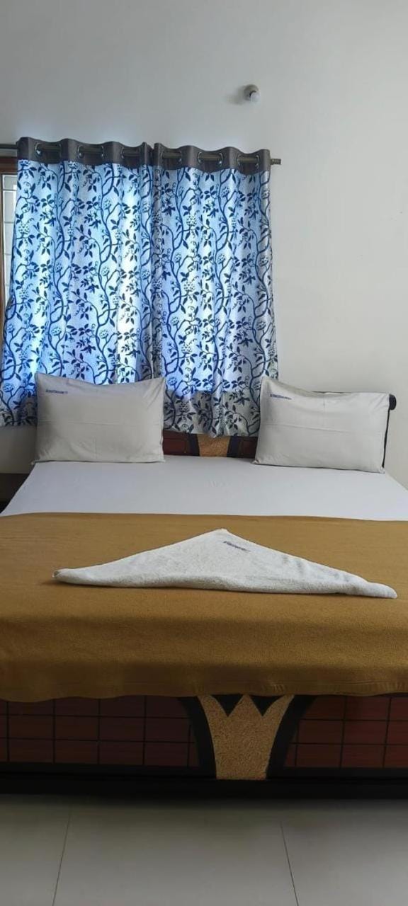 Sri Venkateshwara home stay Vacation rental in Tirupati